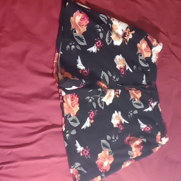 Floral set - Picture 2 of 3